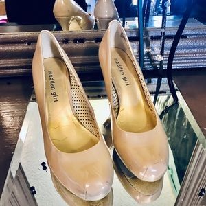 Madden girl nude heels size 7.5